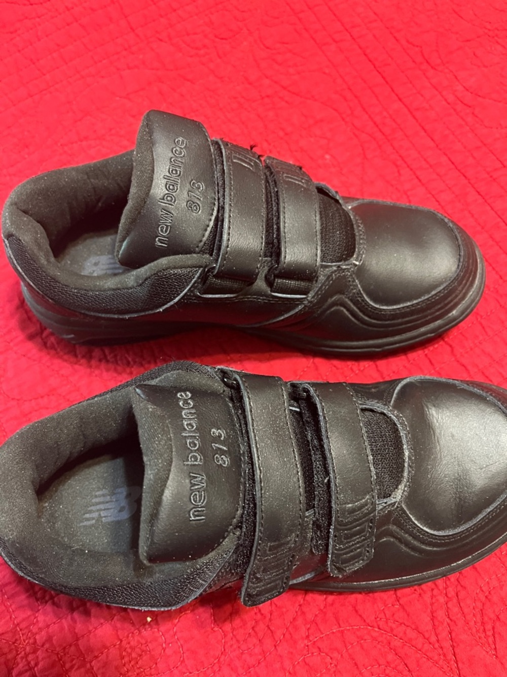 New Balance Black Women’s Velcro Sneakers